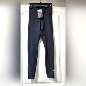 Nike women's tight fit leggings size XXS